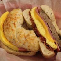 Meat Lover's Eggwich · Bagel served with Egg, Bacon, Sausage, Ham and your choice of Cheese