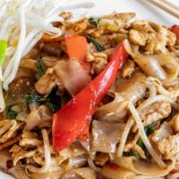Pad Kee Mao · Spicy. Thick noodle, chicken, vegetable, basil.