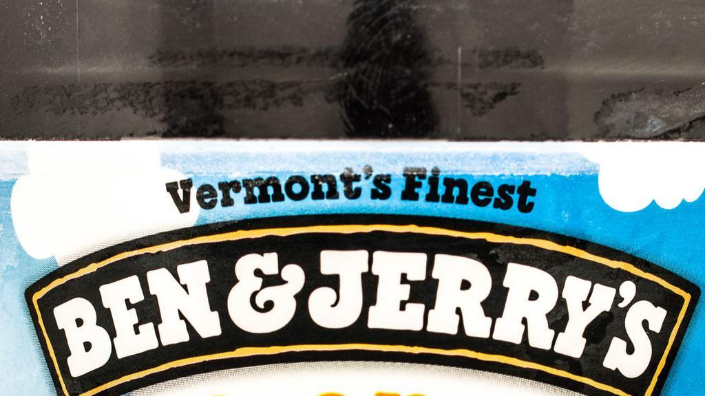 Ben & Jerry's Everything But The.. 473ml · 