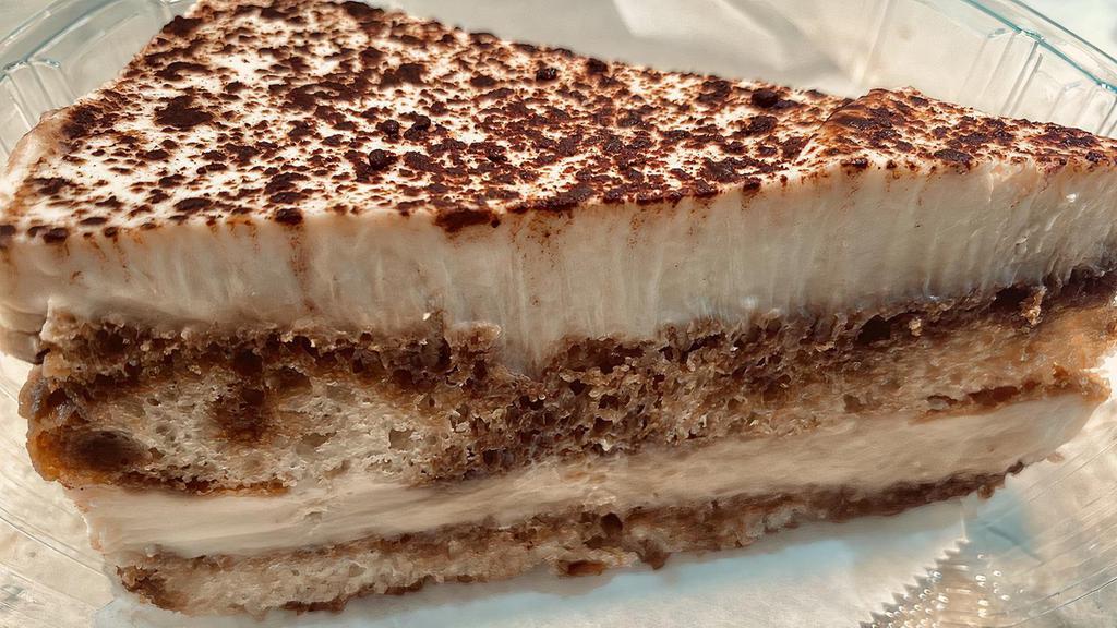Tiramisu Cake · 