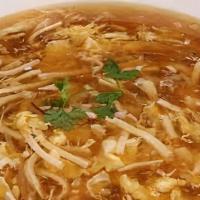 19. Hot & Sour Soup（酸辣汤） · Spicy.