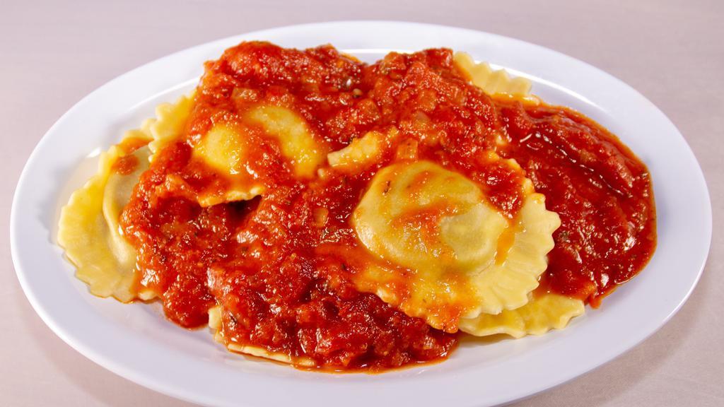 Ravioli (Meat) · Ravioli with mushrooms and Parmesan cream sauce or choose our traditional marinara sauce. All pasta dishes are served with garlic bread.