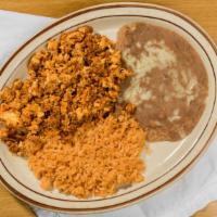 Chorizo con Huevo · Mexican sausage scrambled with eggs.
Chose from corn or flour tortillas.