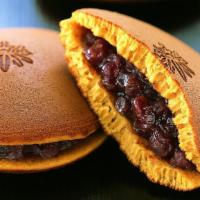 Minamoto Kitchoan Tsuya (1 pc) · Sweet red bean paste sandwiched between Japanese-style pancakes. Traditional Japanese sweets...