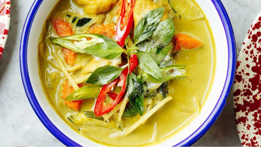 Green Curry (แกงเขียว) · Gluten-free. Vegan.Vegetarian. Spicy. Thai eggplant, basil, bamboo shoot ,red bell pepper, and green beans stewed with Thai green curry spices and coconut milk.