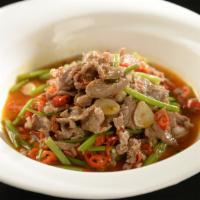 E1小炒羊肉Stir-Fried Lamb with Pepper & Cilantro · Spicy.