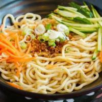 旦面 Dan Dan Noodle · With minced pork, sesame sauce, and chili oil