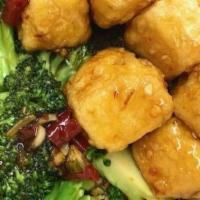 左付 General Tso Tofu · Spicy. With broccoli
