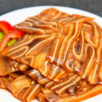 Braised Pig Ears with Red Oil Sauce · 红油猪耳