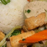 17. Vegetarian Rice/ Egg Noodle Soup / Hủ Tiếu/ Mì Chay · Vegetarian. Tofu & Vegetable.