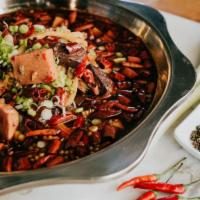 传统毛血旺(鸭血) · Red Tofu, Pig’s Intestine, Beef Tripe & Mix Vegetables in Spicy Soup