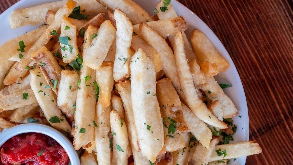 Basket of fries · Hand cut kennebecs, twice fried