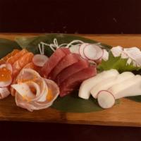 Sashimi Combination (12 Pcs) · Chef's recommendations.