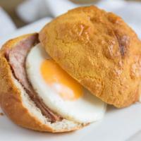 Spam & Egg Sandwich 午餐肉蛋三明治 · Crunchy bun, spam (pork), egg
ALLERGENS: eggs, wheat