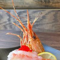 Amaebi · Raw sweet shrimp with fried heads
