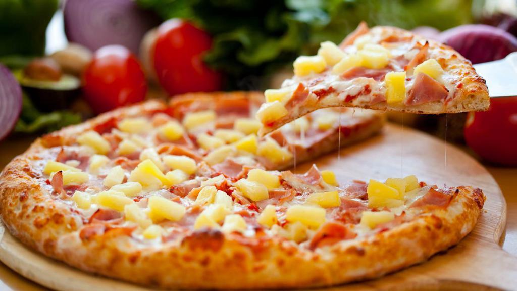 49ers Pizza · Delicious chicken pizza with bacon, pineapple, red onions and BBQ sauce.