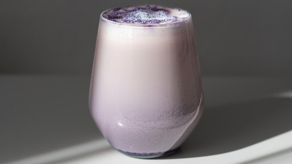 Purple Lady · 12oz hot, fixed sweetness. Made with taro powder and whole milk.