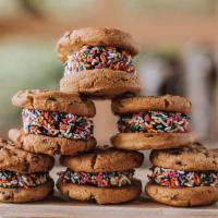 6 Cookie Sliders · 6 Fudge Brownies sandwiched between 2 fresh baked chocolate chip cookies. And sprinkles for ...