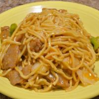 CF6 Tomato Beef Chow Mein · 