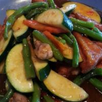 La Maison Tofu/w rice · Sauteed string bean, zucchini, bell pepper, ginger and tofu in chili honey spicy sauce.