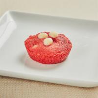 Keto Red Velvet Cookie · Homemade low-carb red velvet & white chocolate chip cookie made with almond flour and organi...