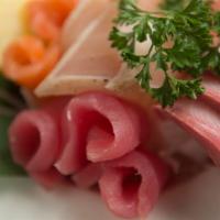 Sashimi (8pcs)   
 · hamachi, tuna, albacore, escolar, suzuki, salmon, red snapper,  (2 kinds).