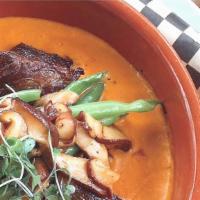 Carne Asada y Hongos · Skirt Steak, Shitake Mushrooms, Green Beans, Chipotle Crema, and Warm House-made Tortillas
