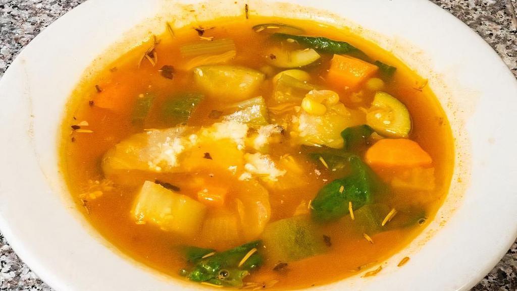 Minestrone Soup · Classic Italian Vegetable Soup