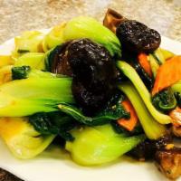 Black Mushrooms with Chinese Green · 