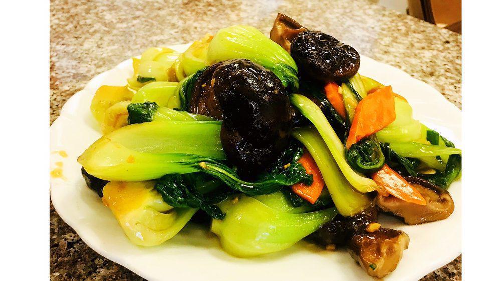 Black Mushrooms with Chinese Green · 