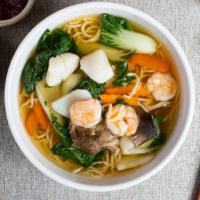 Seafood Ramen 海鮮湯麵 · Fresh seafood and veggies cooked in a ramen broth served to perfection.