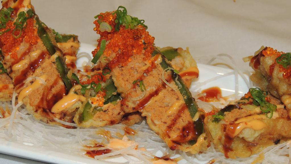 super volcano · in: jalapeno, crab, creamcheese/out: deep fried, tobiko, scallions.