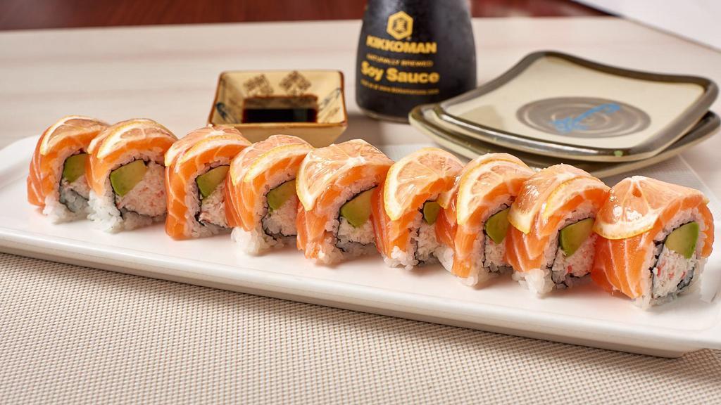 49ers Roll · In: Crab, avocado / Out: Salmon, sliced lemon