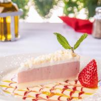 Fragola · strawberry ice cream on a cheeesecake base, covered with white chocolate chips