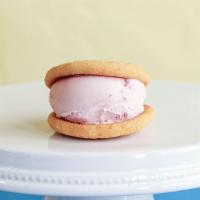 Butter Sugar Cookies With Very Berry Strawberry Ice Cream · 