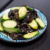 Cucumber Salad with Black Fungus （黃瓜木耳） · 黃瓜木耳