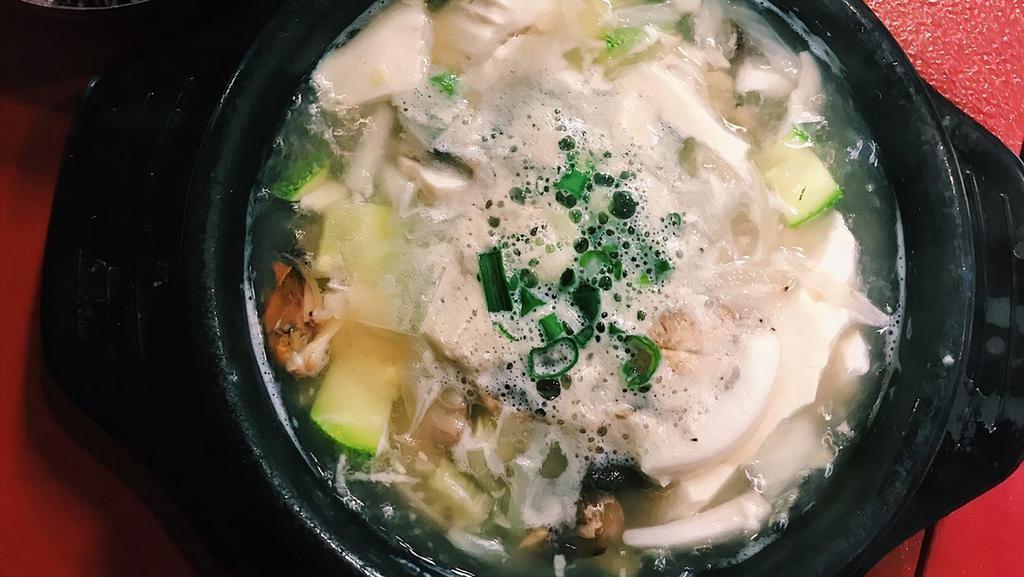 14. Gop Chang Tofu Soup · Tofu soup with intestine.