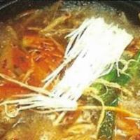 13. Dda Ro Guk Bab · Assorted vegetables, beef in hot soup.