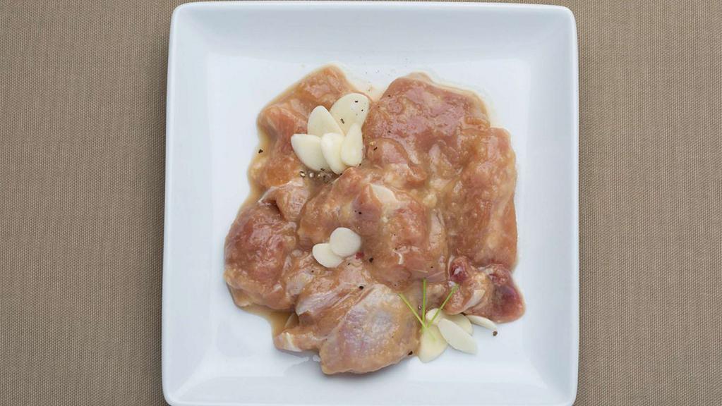 Garlic Chicken (1 Lb) · Contains raw meat.
