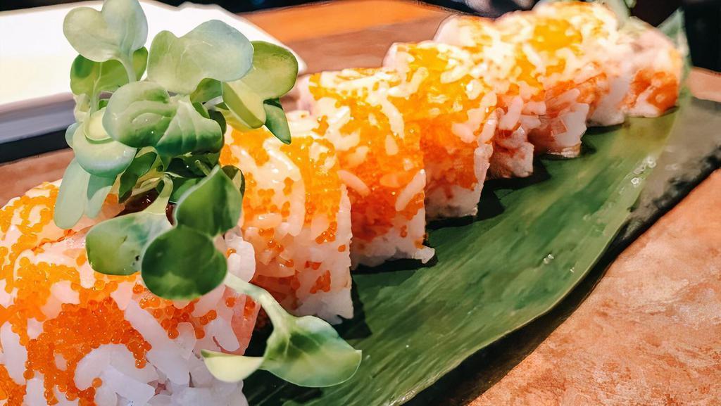 S3-U. Three Wishes Roll · Tuna, hamachi and salmon with tobiko radish sprout.