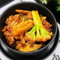 小碗香锅土鸡（spicy chicken w/bamboo shoots) · spicy
