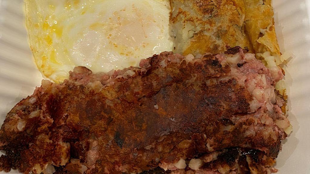 Corned Beef Hash · A Diner favorite Corned Beef Hash, Style of eggs, and choice of (home fries) homemade potatoes or homemade hashbrowns. Includes choice of toast or english muffin.
