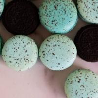 Cookies n Cream Macaron · Cookies n Cream is one of America's classic and most familiar flavor, so why not put that in...