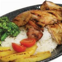 Teriyaki Chicken Bowl · Gilled Chicken, teriyaki sauce, broccoli, grilled pineapple, cherry tomato, rice, house sauce.