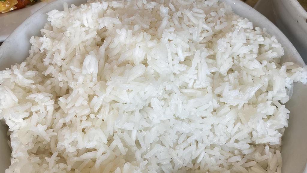 Steamed White Rice (Cup) · Served per cup.