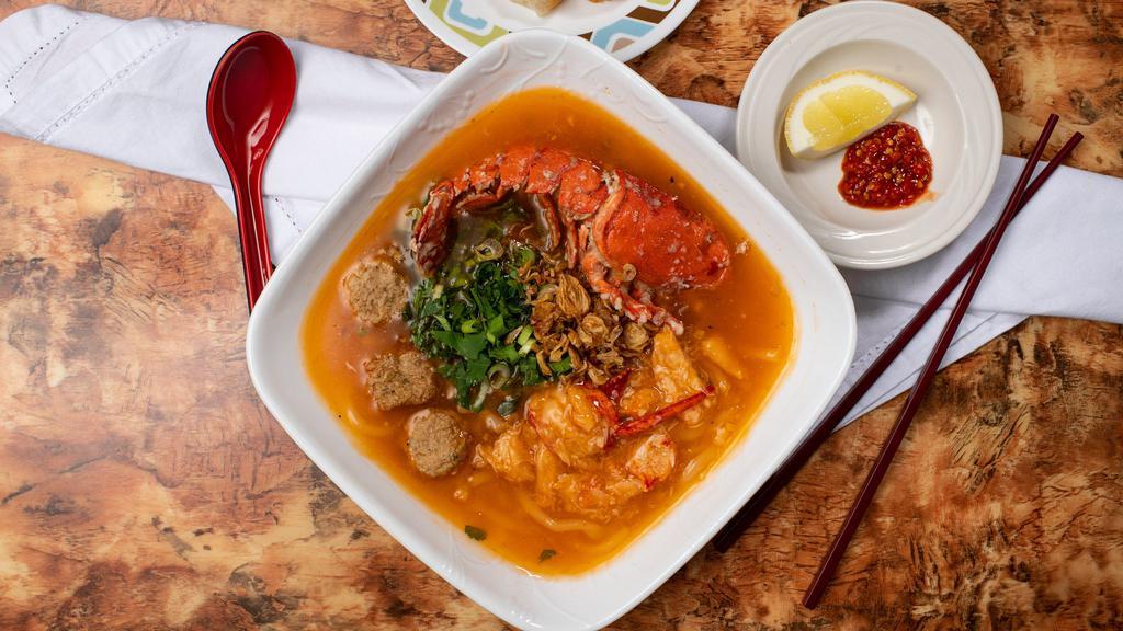 5. Bánh Canh Lobster, Cua, Chả cá (Udon with Half Lobster, Crab, Fish Cake) · Udon with half lobster, crab meat off the shell, fish cake. Giò chảo quẩy đã tặng kèm (served with Chinese donuts).