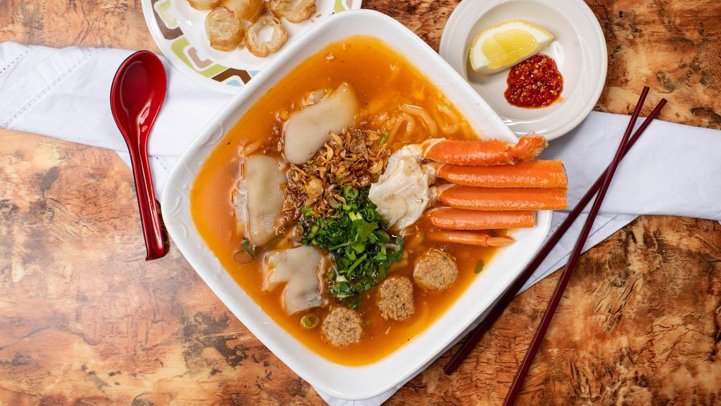 2. Bánh Canh Cua, Chả Cá, Giò Heo (Udon with Crab, Fish Cake, Pork Knuckle) · Udon with crab, fish cake, pork knuckle. Giò chảo quẩy đã tặng kèm (served with Chinese donuts).