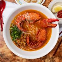 6. Bánh Canh Lobster (Udon with Whole Lobster) · Udon with whole lobster. Giò chảo quẩy đã tặng kèm (served with Chinese donuts).