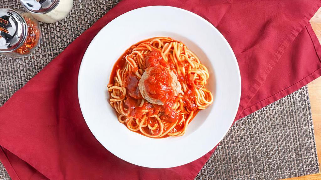 Spaghetti · Choice of sauces