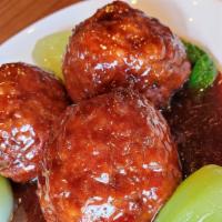 Braised Meatball with Brown Sauce（4） · 红烧狮子头（4）